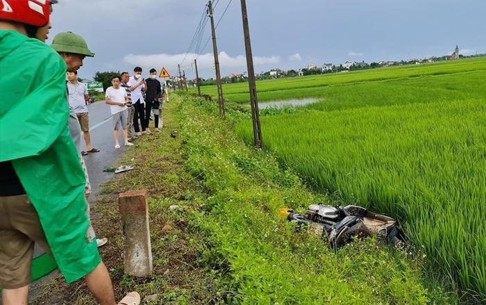 Tình hình sức khỏe của người phụ nữ ra đồng hái rau từ sáng sớm bị sét đánh