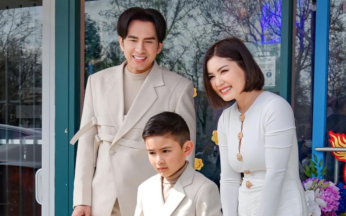 Đan Trường khoe con trai 7 tuổi đã làm 'ông chủ'