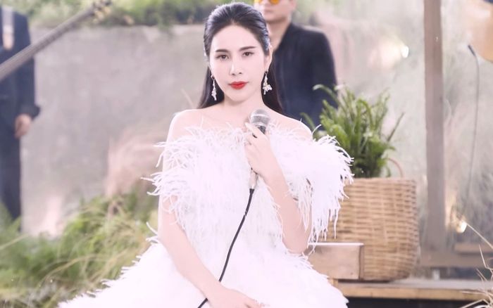 Bất ổn của ca sĩ Thủy Tiên