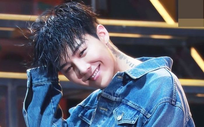 G-Dragon thông báo tin quan trọng sau 7 năm