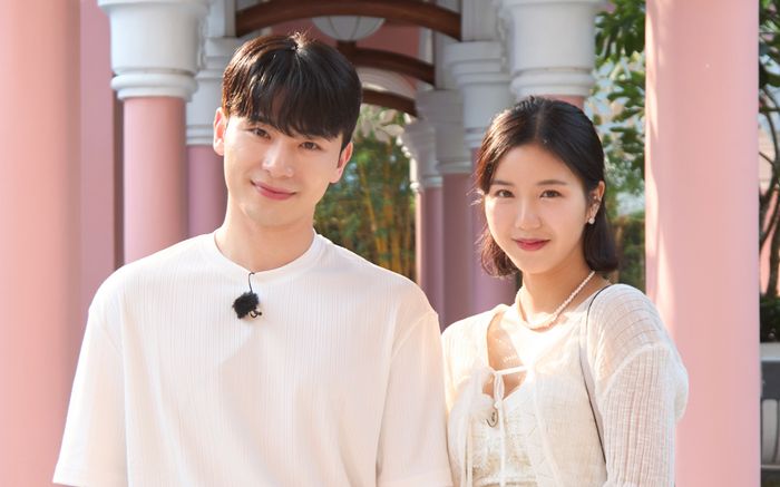 Nhan sắc ngọt ngào của 2 mỹ nhân khi lên đồ đi 'date' ở Tập 2 Đảo Thiên Đường