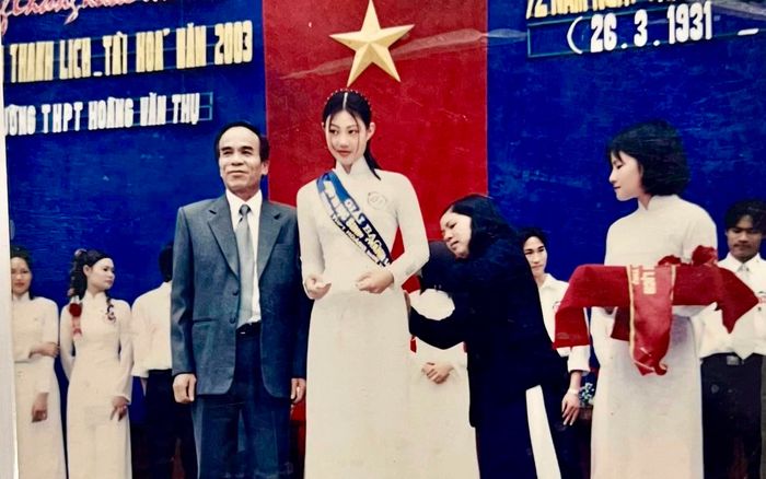 Thanh Hương khoe ảnh thời 'em chưa 18', xuất sắc thế nào mà xứng tầm Hoa hậu Việt Nam