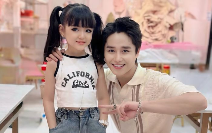 Tăng Duy Tân công khai con gái sau thời gian giấu kín?