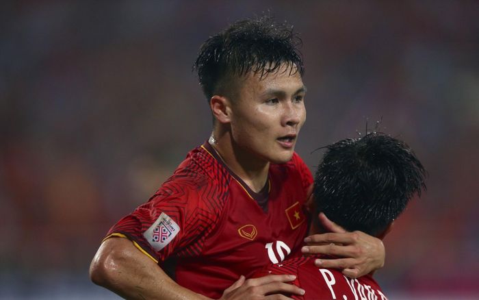 Quang Hải đón thêm tin vui lớn sau khi có con