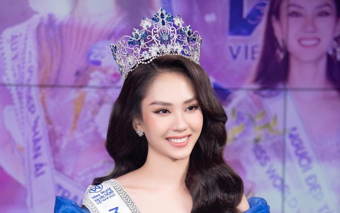 Hoa hậu Mai Phương có bài đăng gây khó hiểu