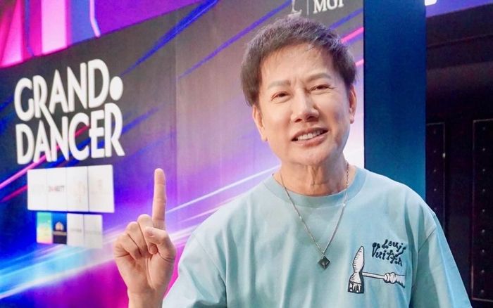 Một á hậu bất ngờ bị ông Nawat cấm thi quốc tế