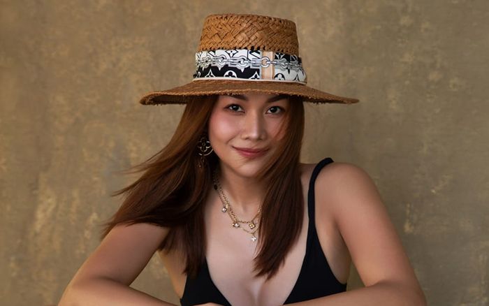 Thanh Hằng có động thái gì khi Hoàng Thùy tung tin nhắn liên quan đến drama?