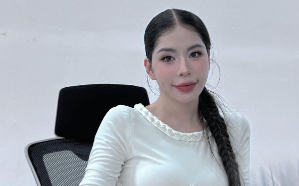Hằng Du Mục: 'Tôi không là ai cả, chỉ là người bình thường thôi'