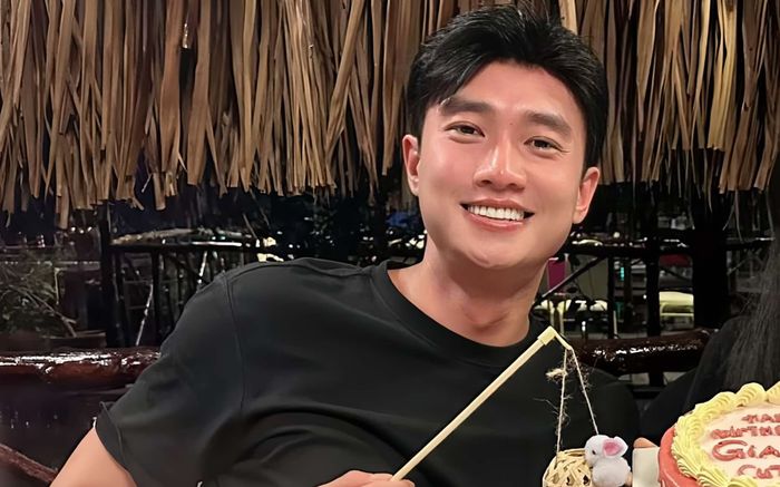 Quốc Trường tình tứ bên một nữ ca sĩ, không phải Bảo Anh sau tuyên bố 'có con'