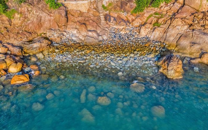 Kiêu sa bãi tắm Hoàng Hậu ở Quy Nhơn