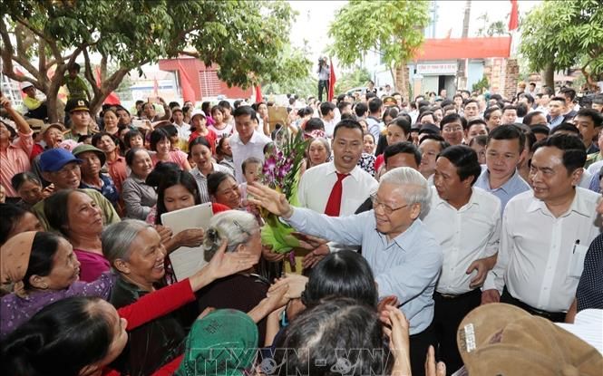 Tổng Bí thư Nguyễn Phú Trọng - Nhà lãnh đạo được nhân dân yêu mến