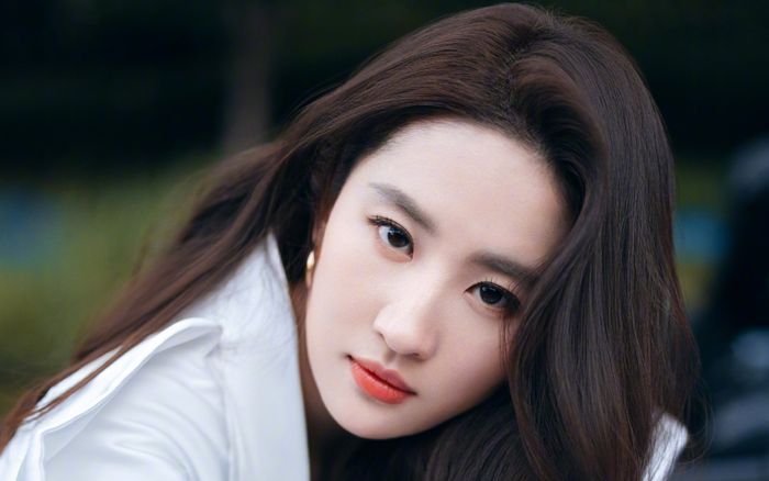 Lưu Diệc Phi nên duyên cùng mỹ nam đắt giá nhất Cbiz?