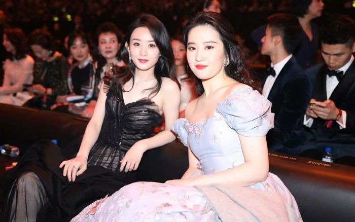 Triệu Lệ Dĩnh – Lưu Diệc Phi là 2 ngôi sao được yêu thích nhất Cbiz