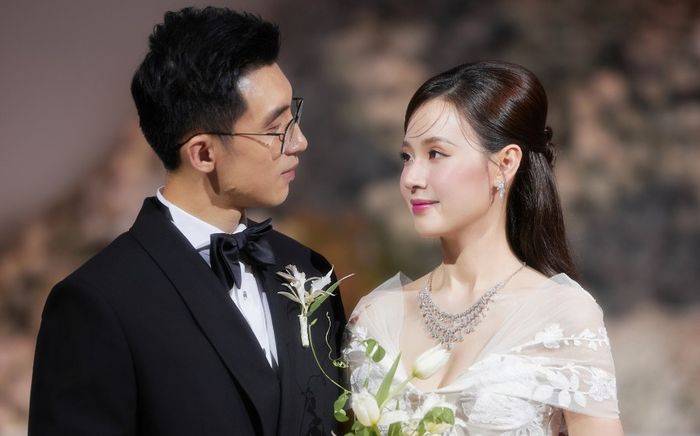 Hạnh phúc đến trễ của Midu