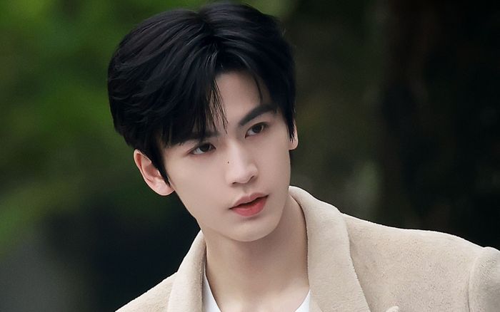 Trương Lăng Hách ghi điểm với hành động ấm lòng, netizen hết lời khen ngợi