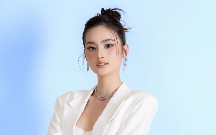 Hoa hậu Ý Nhi thăng hạng nhan sắc nhờ một phương pháp làm đẹp