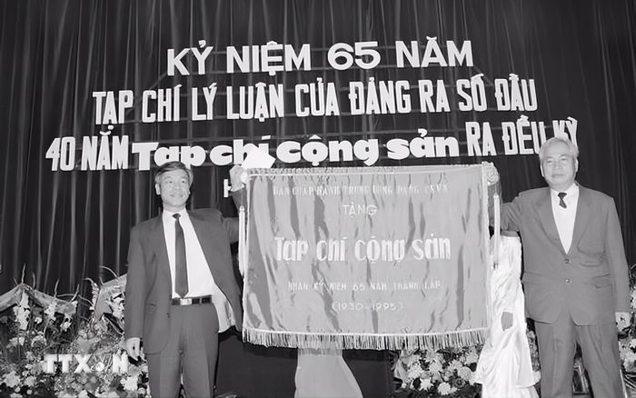Tổng Bí thư Nguyễn Phú Trọng - Sự giản dị làm nên một nhân cách lớn