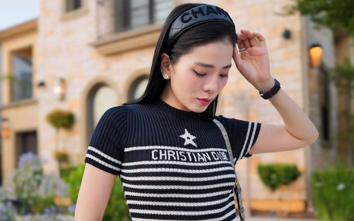 Đẳng cấp quý cô: Lệ Quyên sắm dàn đồ hiệu hơn 11 tỷ để xuống phố