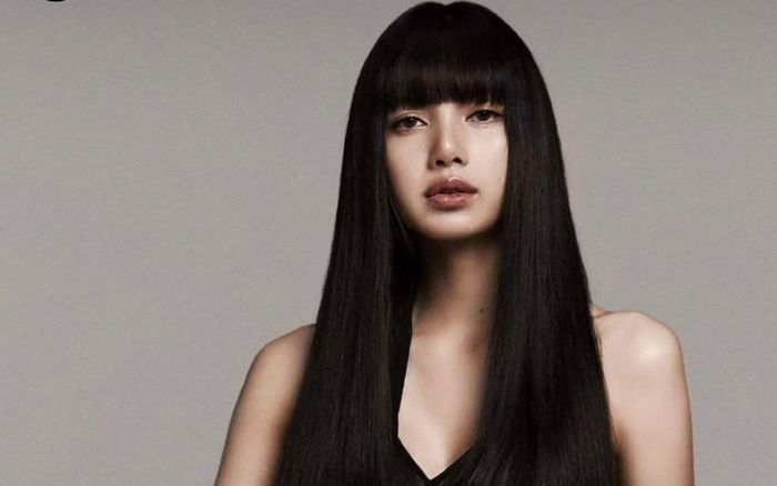 Động thái của Lisa giữa lúc bị tố là tiểu tam