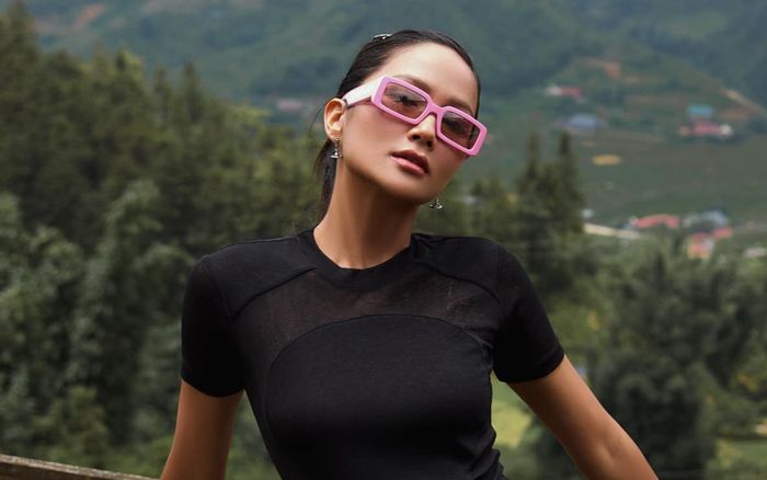 H'Hen Niê dậy sớm cùng bạn trai để chăm sức khỏe