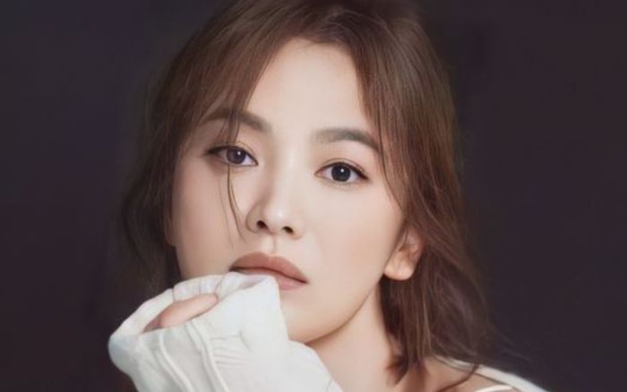 Nam thần được 'đẩy thuyền' với Song Hye Kyo: Nhan sắc có thể lu mờ nhưng tài năng vô hạn