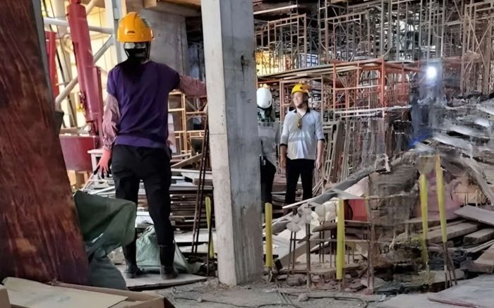 Nam ca sĩ nổi tiếng showbiz một thời, nay đi làm thợ hồ kiếm tiền mua sữa nuôi con