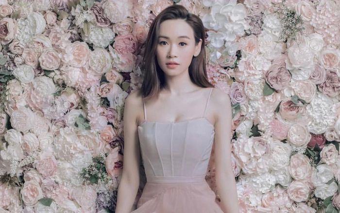 Hoa hậu đình đám một thời bị đóng băng sự nghiệp vì ngoại tình, phải làm mọi việc để kiếm sống