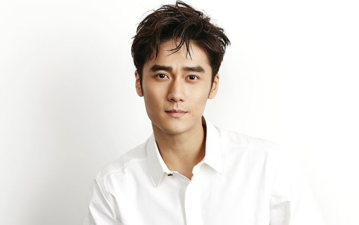 Nam diễn viên đi bốc vác, ship hàng kiếm sống vì bạo hành bạn gái