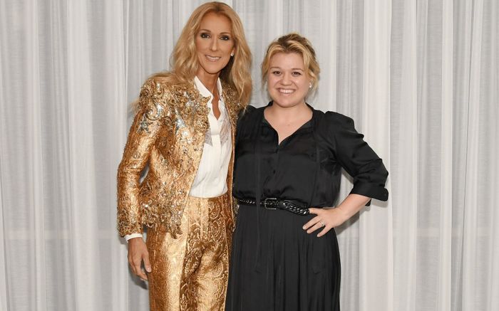 Kelly Clarkson khóc vì Celine Dion