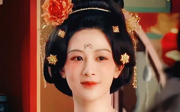 Lộ diện 4 tạo hình thời đường của Dương Tử: Đẹp như thế nào mà được khen hết lời