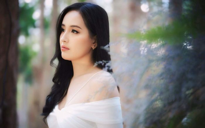 Mai Phương Thúy: Cuộc sống giàu sang nhưng sắc vóc lại thất thường