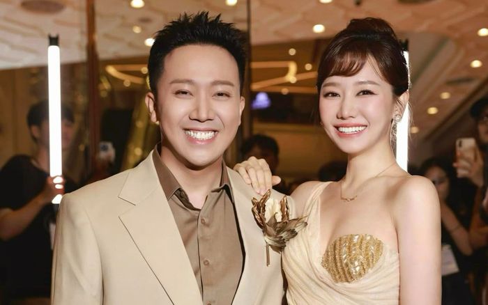 Hari Won 'bóc mẽ' con người thật của Trấn Thành khi ở bên cạnh vợ