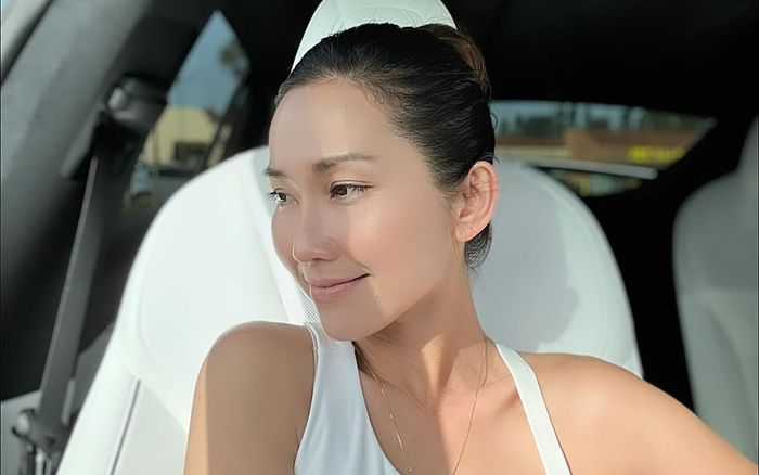 'Út Ráng' Kim Hiền rục rịch trở lại sau gần thập kỉ sang Mỹ định cư