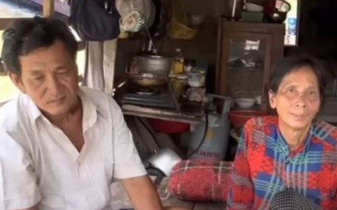 Hôn nhân đũa lệch 'vợ 65 - chồng 51' luôn yêu thương dù không con cái