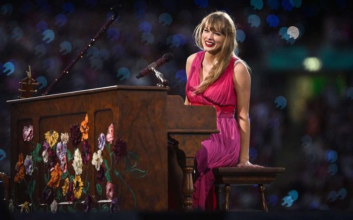 Taylor Swift lỗ 60 tỷ đồng?