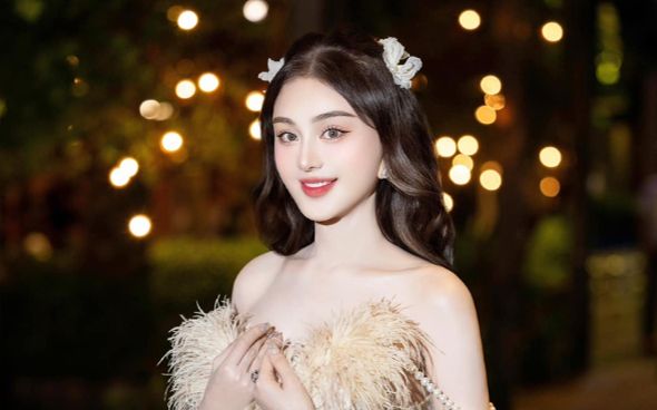 Lâm Khánh Chi tự tin hát giọng mới, Quang Lê nức nở khen ngợi