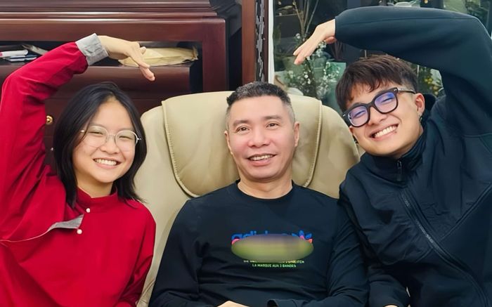 NSND Công Lý thốt lên 3 từ khi nghe con trai 19 tuổi đi đóng phim, MC Thảo Vân nói gì?