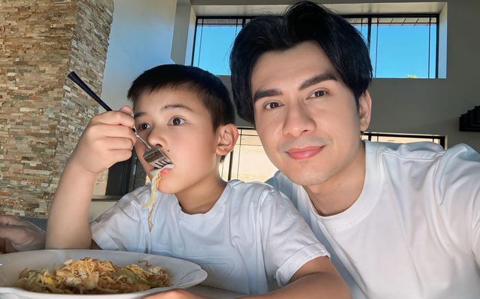 Con trai 7 tuổi của Đan Trường lên kênh truyền hình lớn ở nước ngoài, chia sẻ 1 chuyện gây bất ngờ