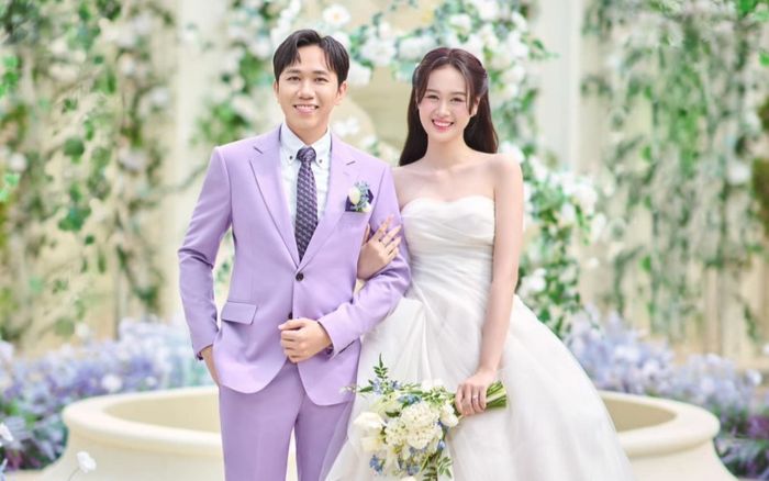 Hé lộ số tiền vợ chồng Phương Lan mừng cưới Anh Đức
