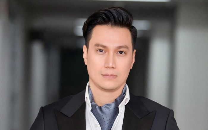 Việt Anh được 'người tình' xinh đẹp công khai bày tỏ tình cảm sau thời gian ngắn chung đôi