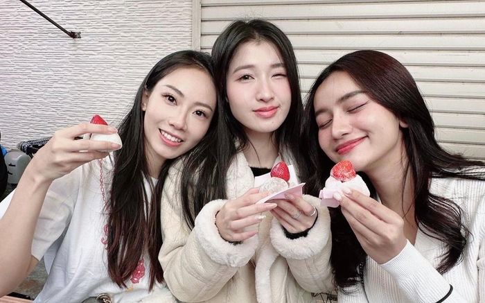 Phương Nhi 'xuất ngoại' sau thời gian dài ở ẩn