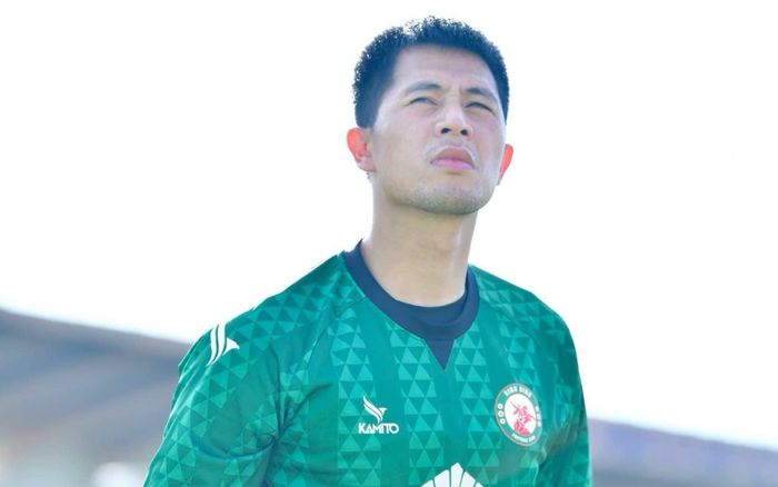 Trung vệ 'thép' Đình Trọng có tin vui lớn sau 5 năm lận đận