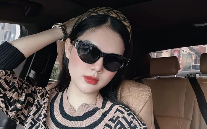 Nhan sắc Ngọc Trinh khi mang thai con đầu lòng