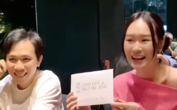 Vợ Anh Đức tuyên bố 'xanh rờn' với bạn bè khi lấy chồng hơn tuổi