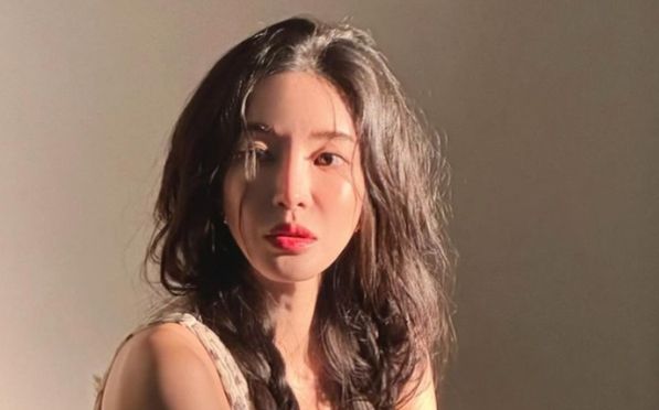 Nữ ca sĩ hạnh phúc báo tin vui ở tuổi 36 nhờ thụ tinh ống nghiệm