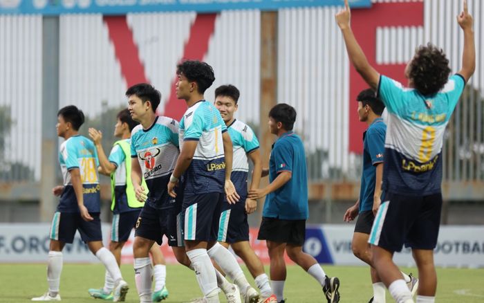 HAGL của bầu Đức vô địch theo cách siêu đặc biệt