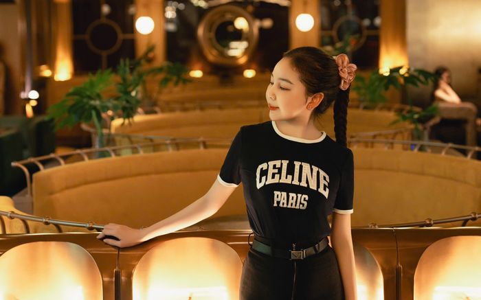 Giày cao gót & chiếc vali: Bí quyết sống trọn vẹn của người phụ nữ hiện đại