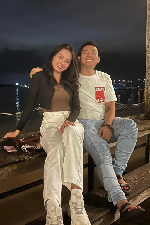 Bạn gái Hoài Lâm tên gì? Cả hai chính thức xác nhận hẹn hò khi nào?