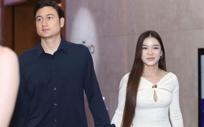 Yến Xuân xác định lại danh xưng với Đặng Văn Lâm ngay ngày đặc biệt