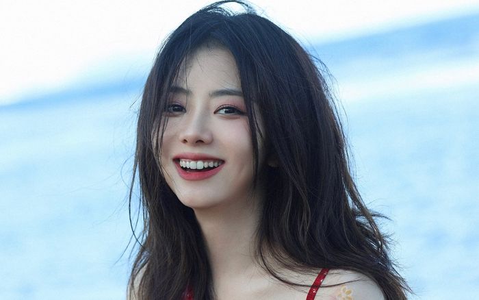 Đàm Tùng Vận đẹp tựa tiên tử bên tình mới, Hứa Khải chỉ còn là cái tên